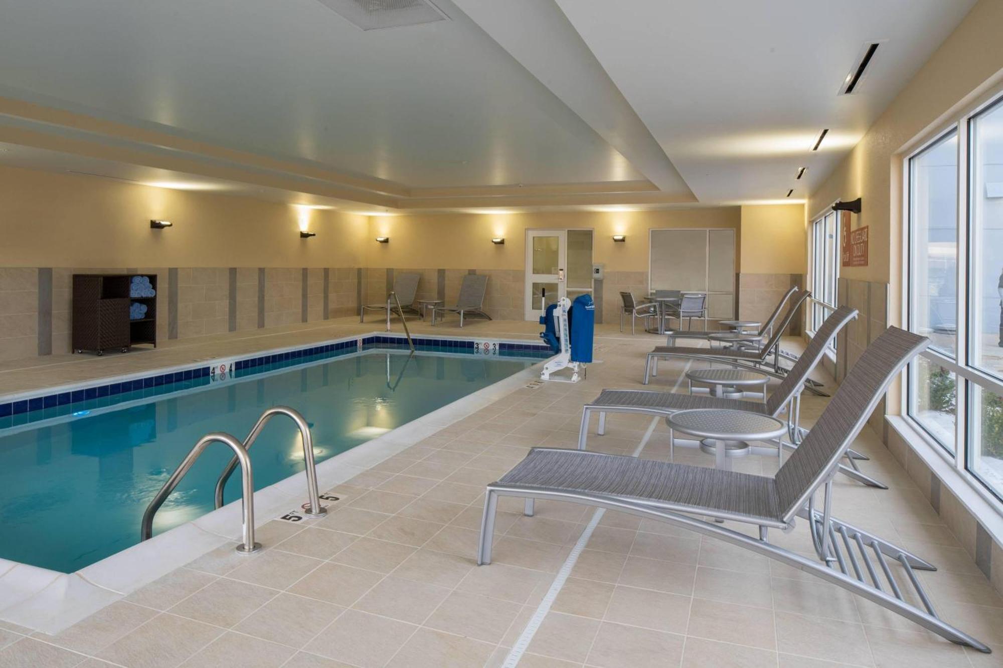Towneplace By Marriott Suites Clarksville Eksteriør billede